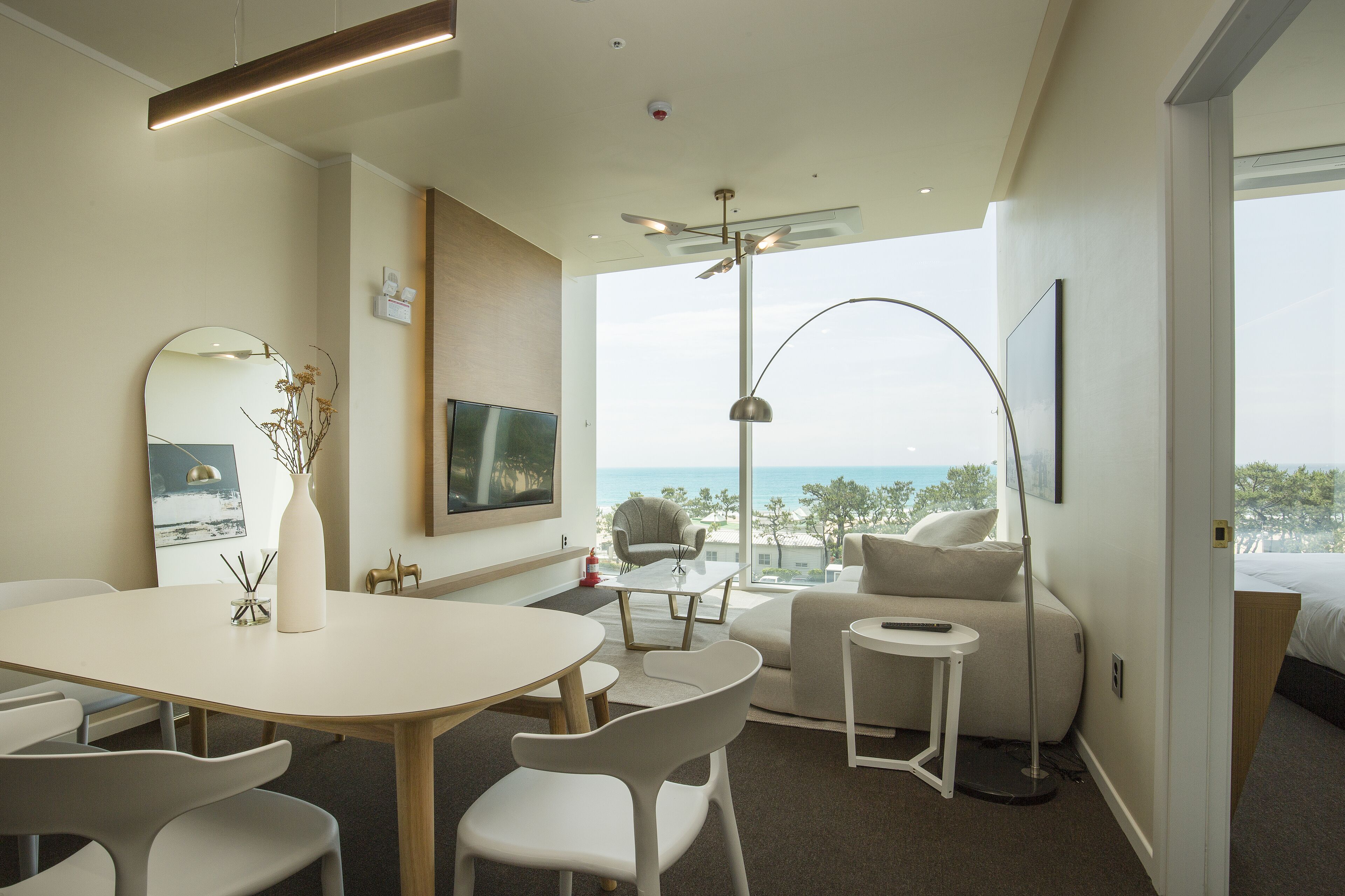 UH Suite Haeundae Harbour Town 4th Floor