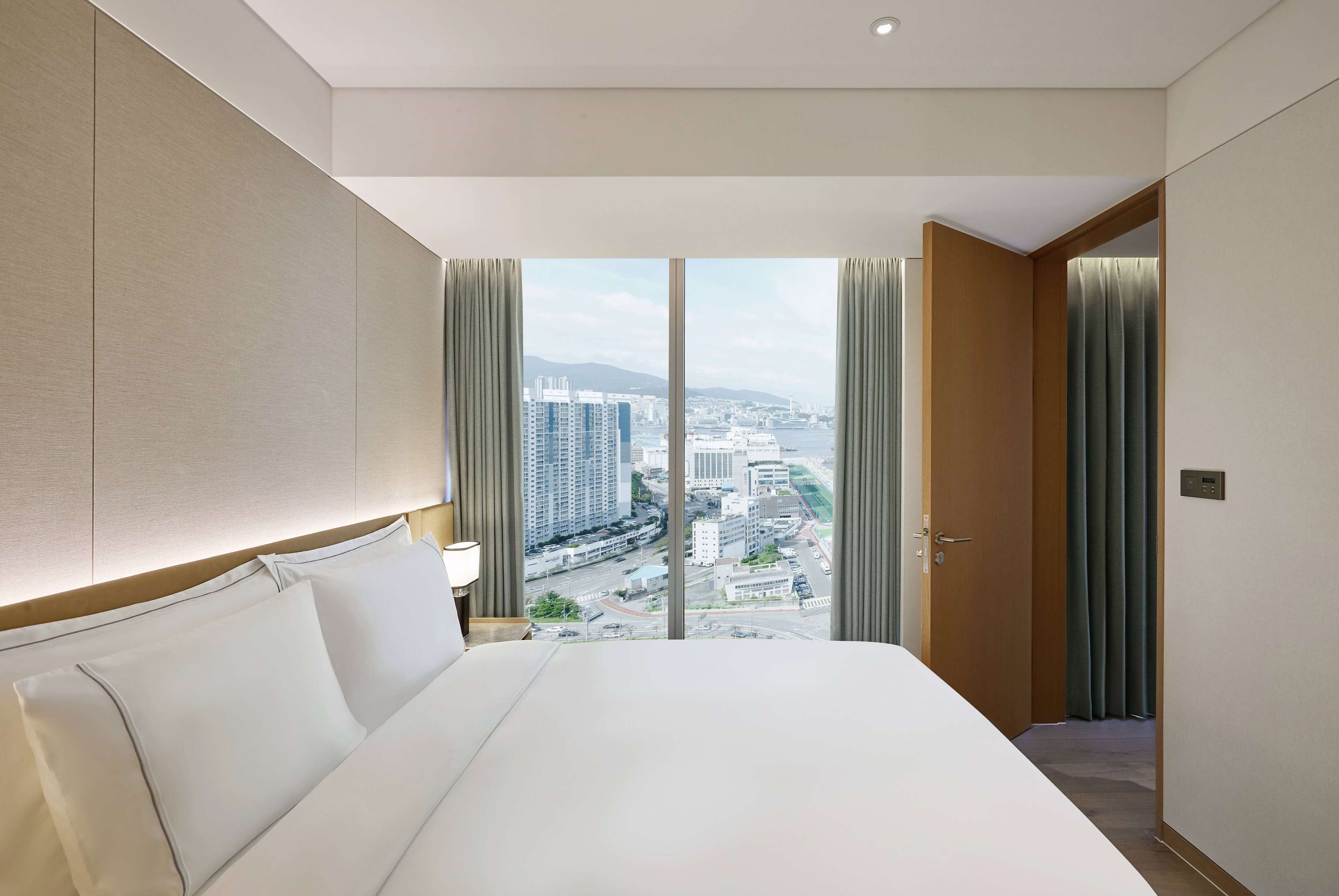 Wyndham Grand Busan