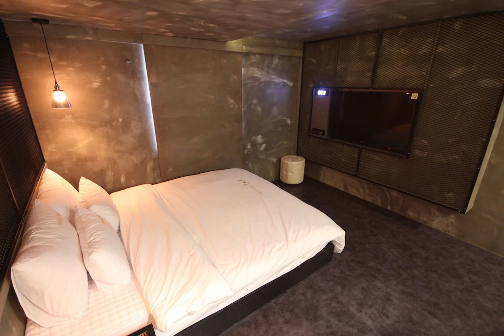 Yes Motel