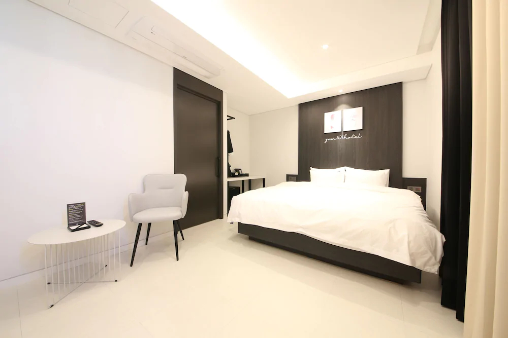 Zam 101 Hotel
