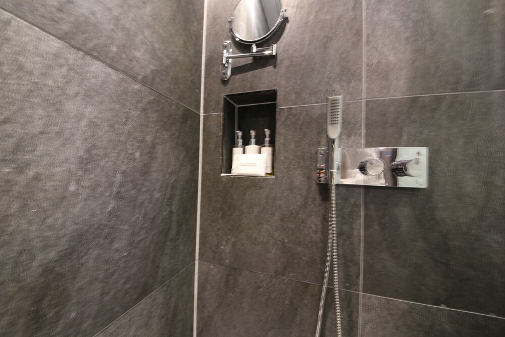 Zam 101 Hotel