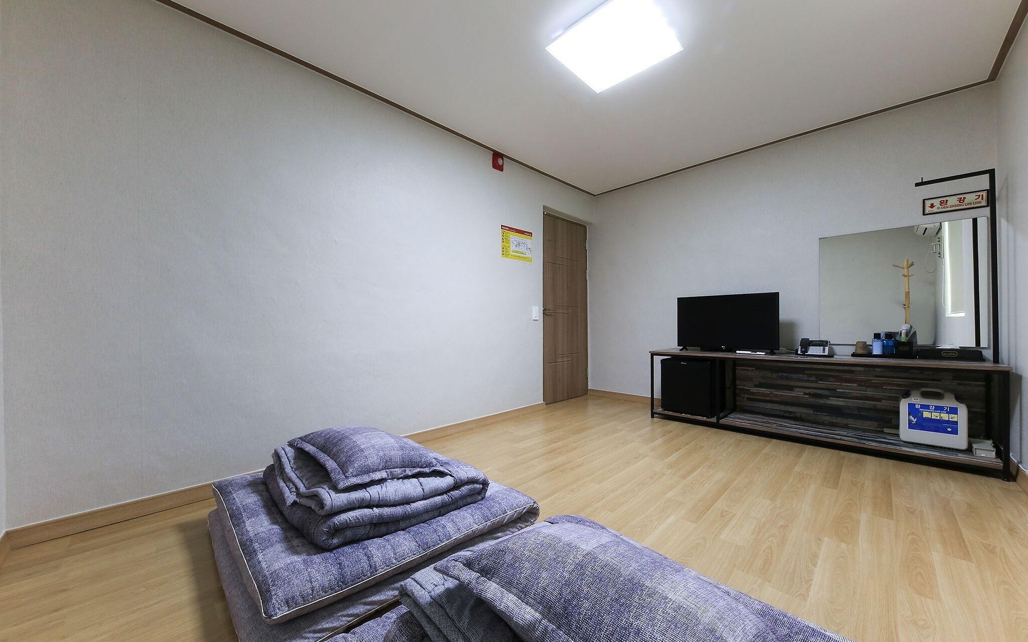 Buyeo Hongsan 3F Motel