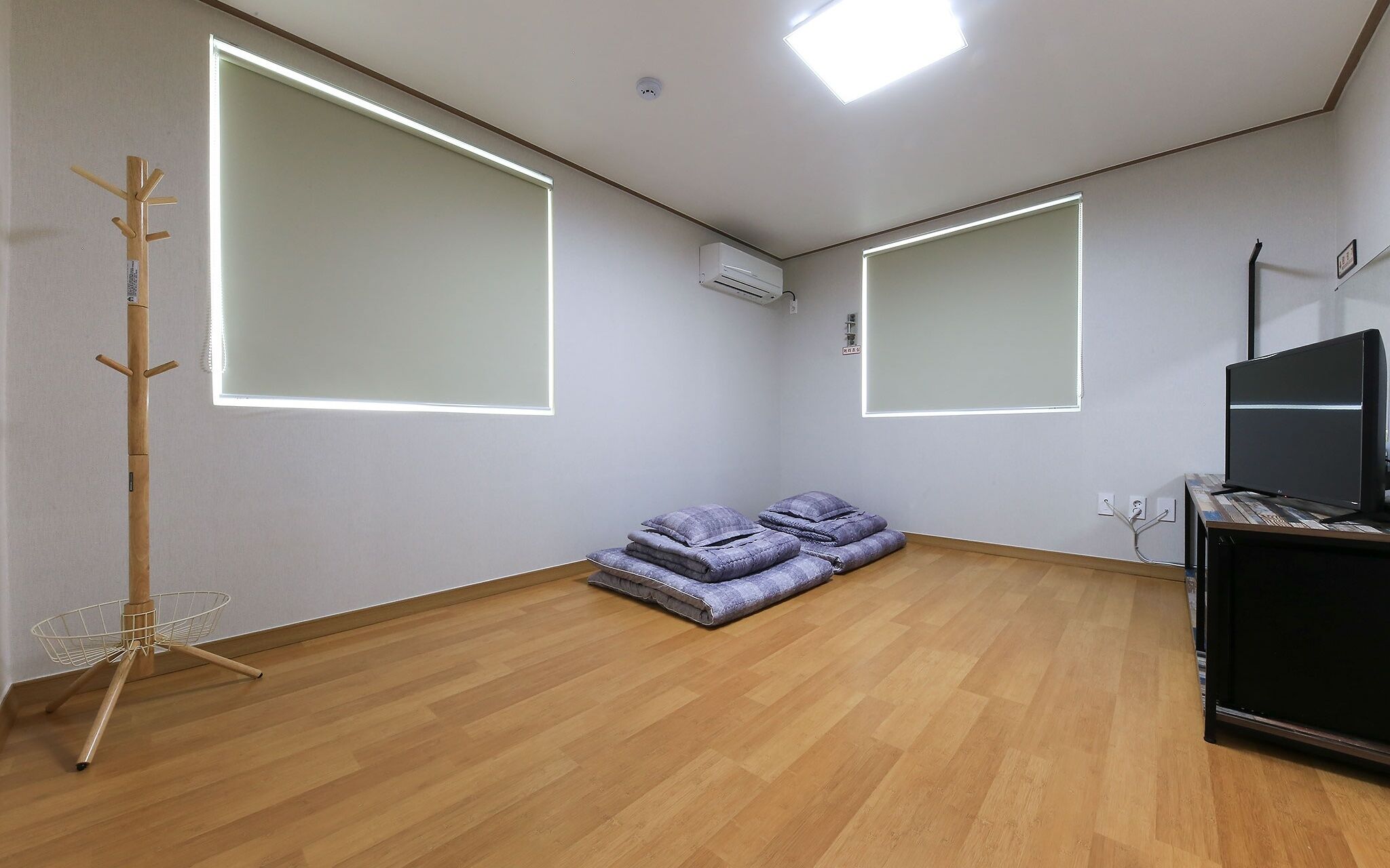 Buyeo Hongsan 3F Motel