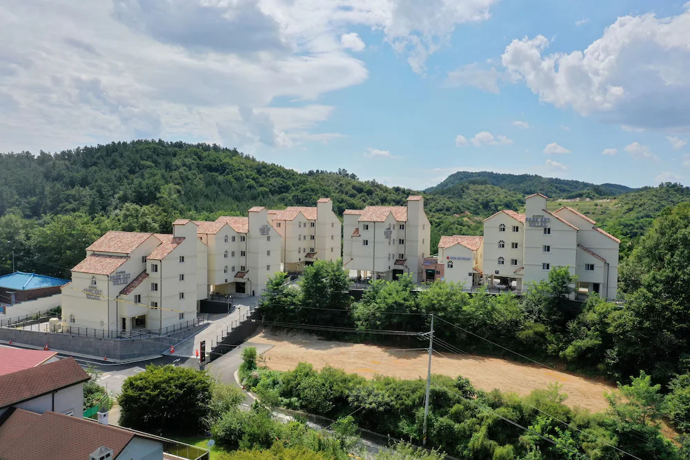 Buyeo Park Art Villas