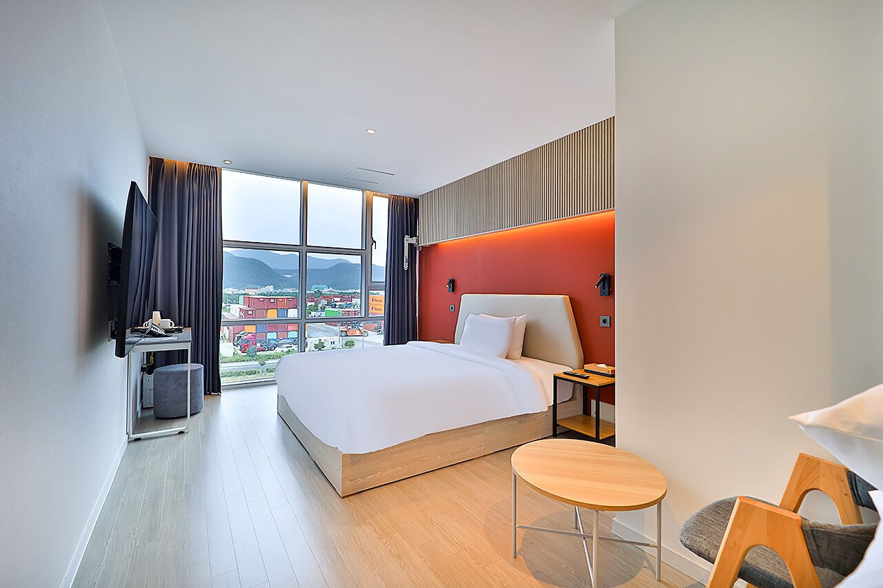 Browndot Busan Newport Signature