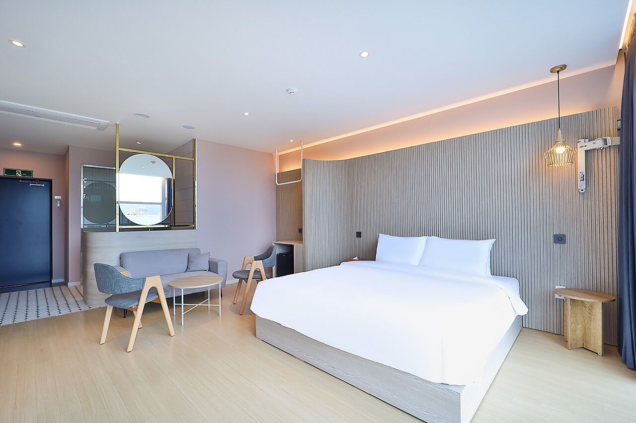 Browndot Busan Newport Signature