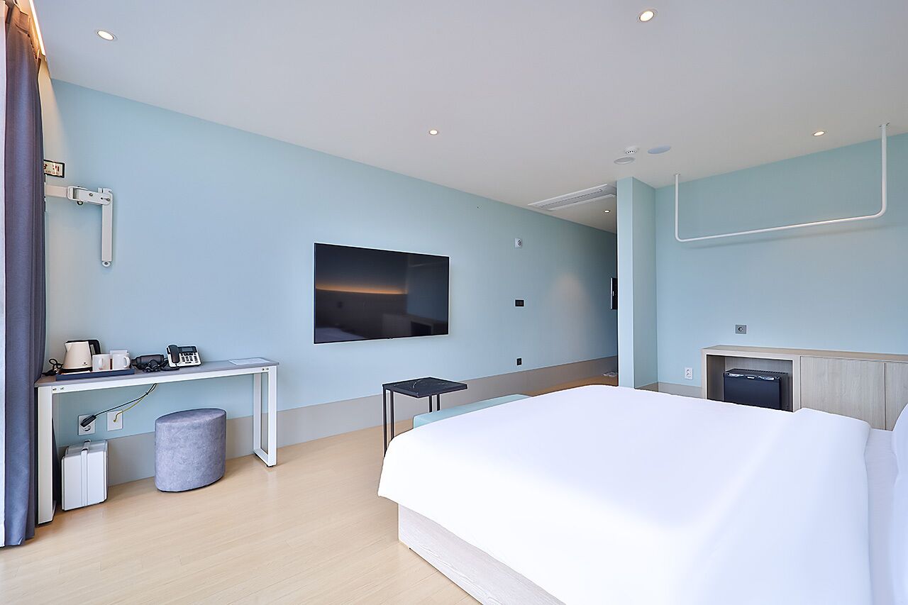 Browndot Busan Newport Signature