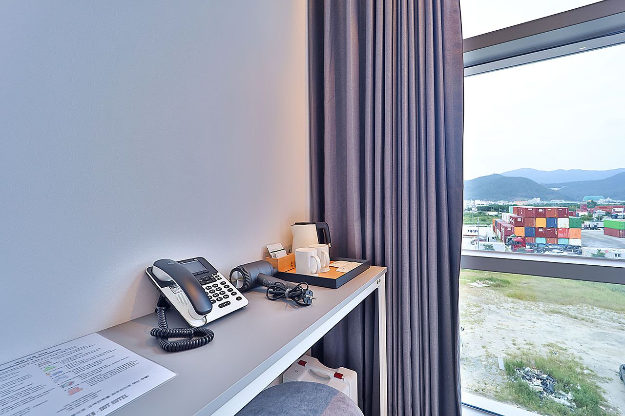 Browndot Busan Newport Signature