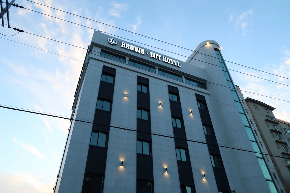 Brown Dot Hotel Palyong