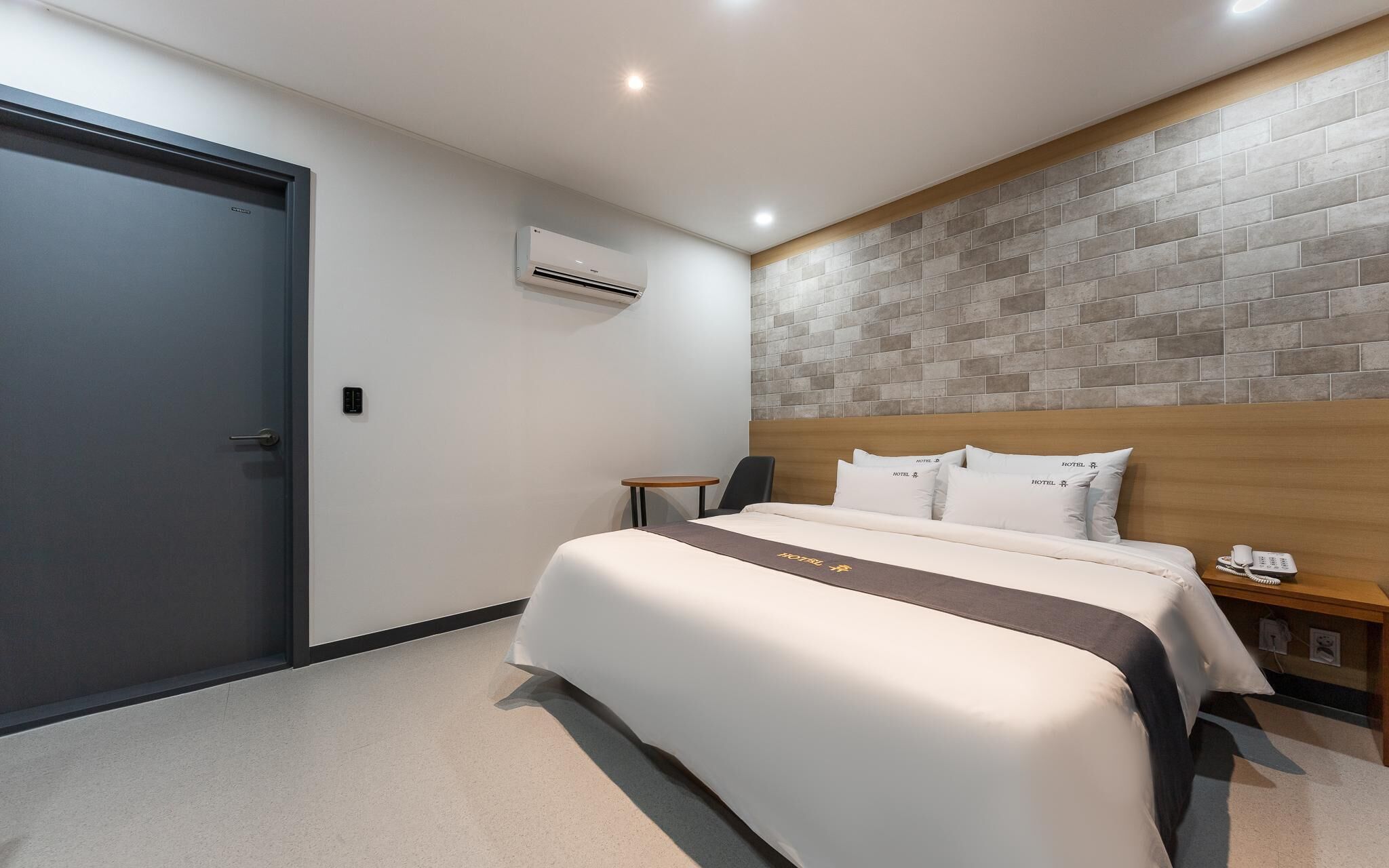 Changwon Jungangdong Business Hotel Hue