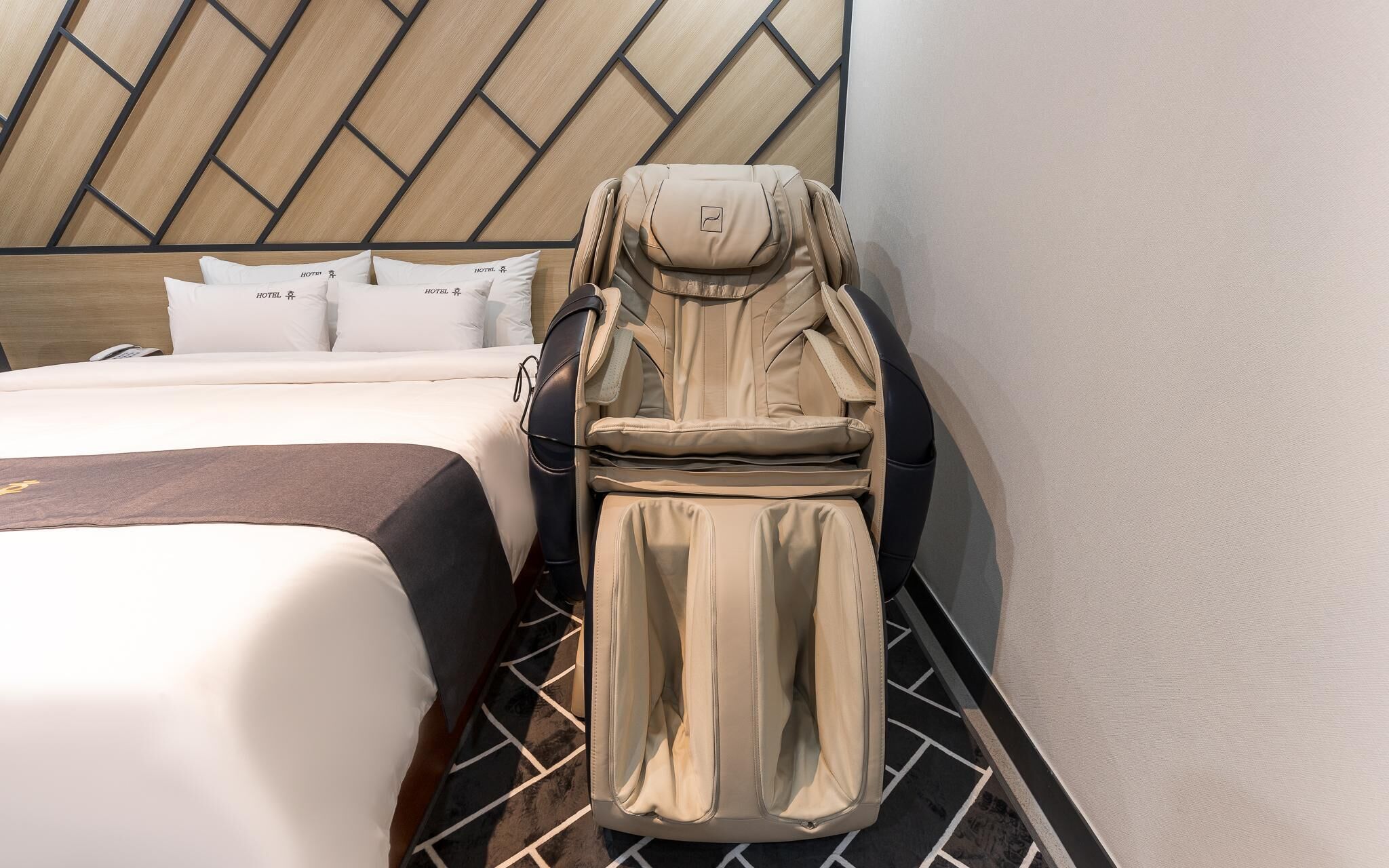 Changwon Jungangdong Business Hotel Hue