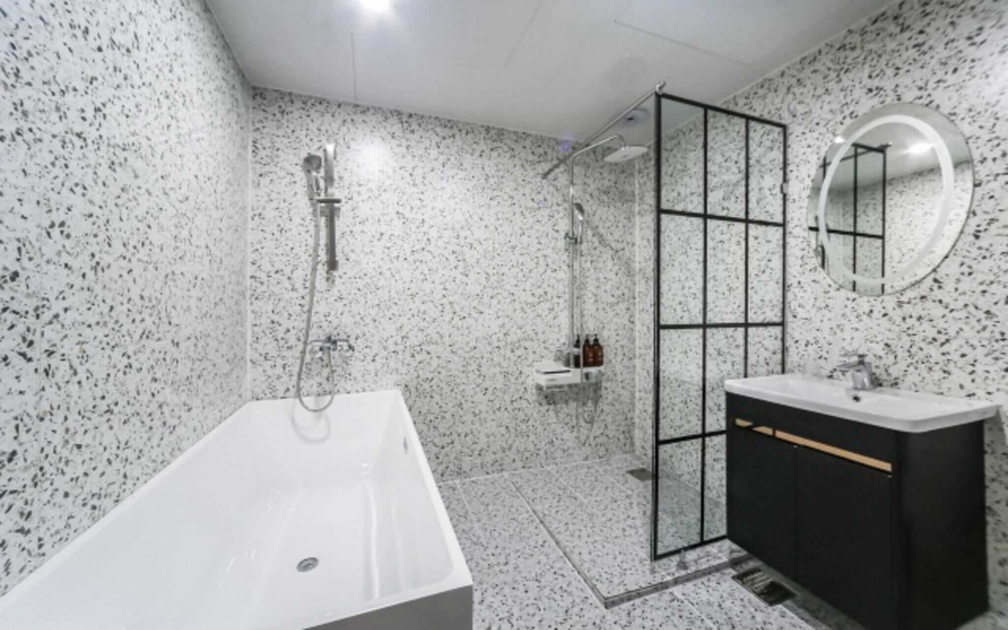 Changwon Myeongseodong Hotel Laon