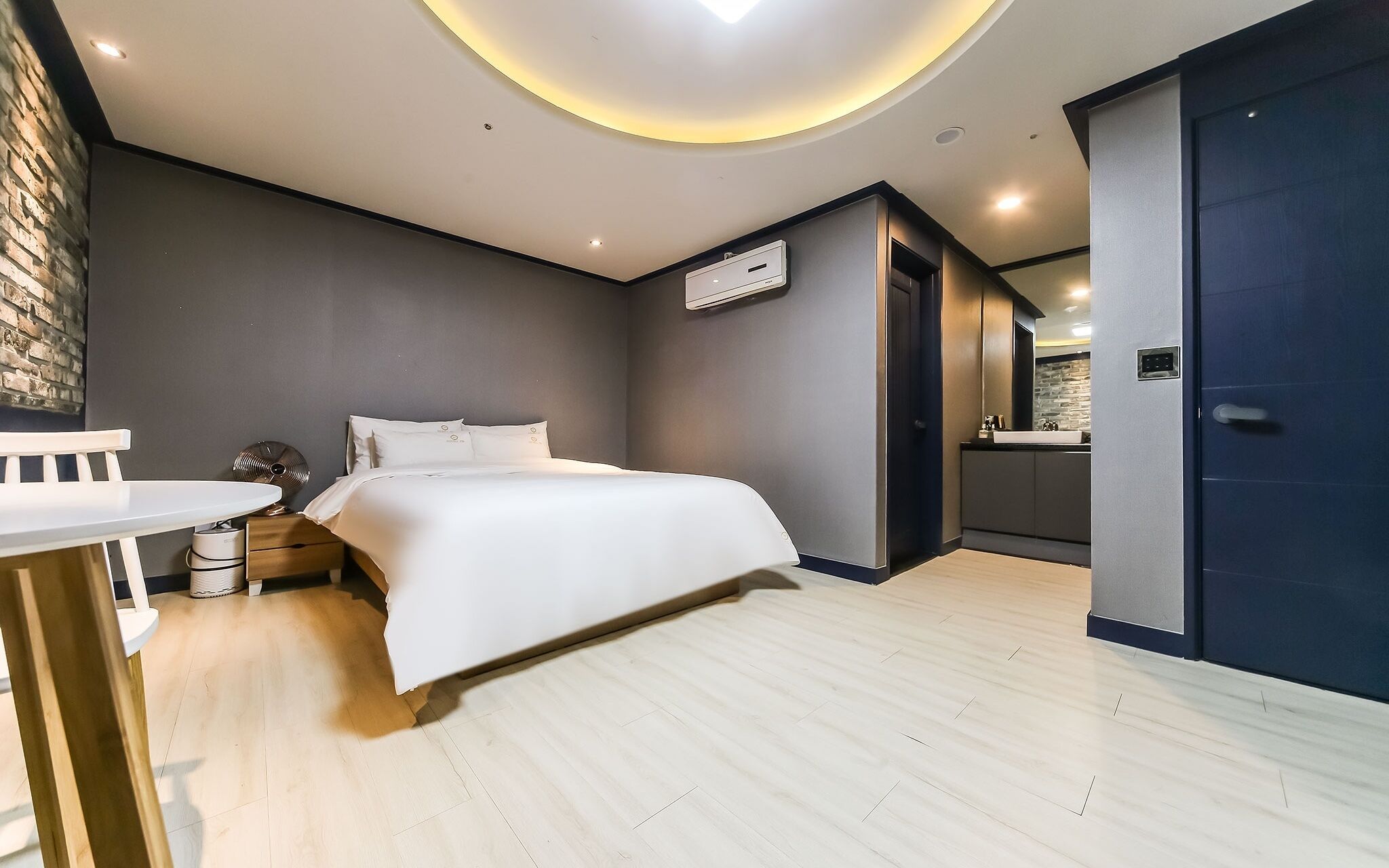 Changwon Sangnamdong Hotel JM