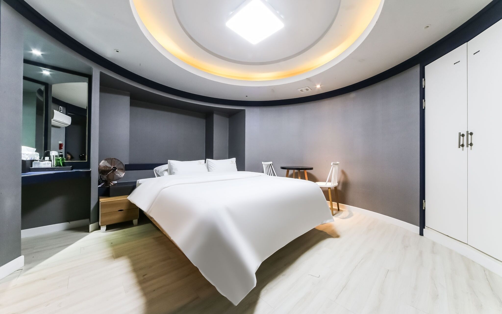 Changwon Sangnamdong Hotel JM