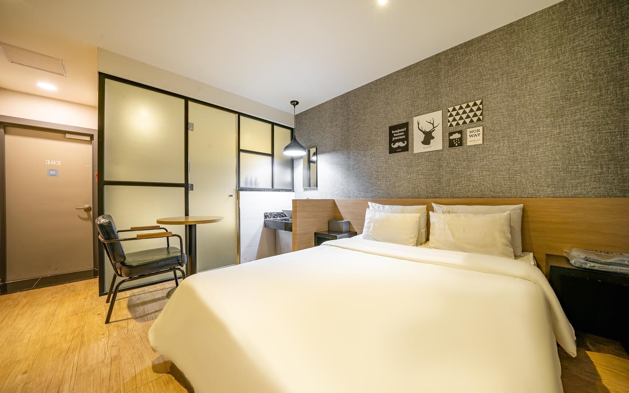 Changwon V3 Self Check-In Motel
