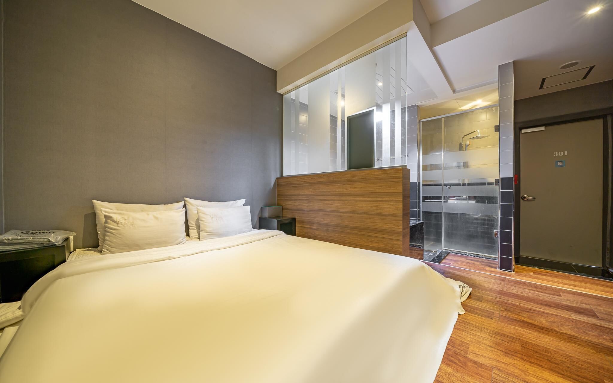 Changwon V3 Self Check-In Motel