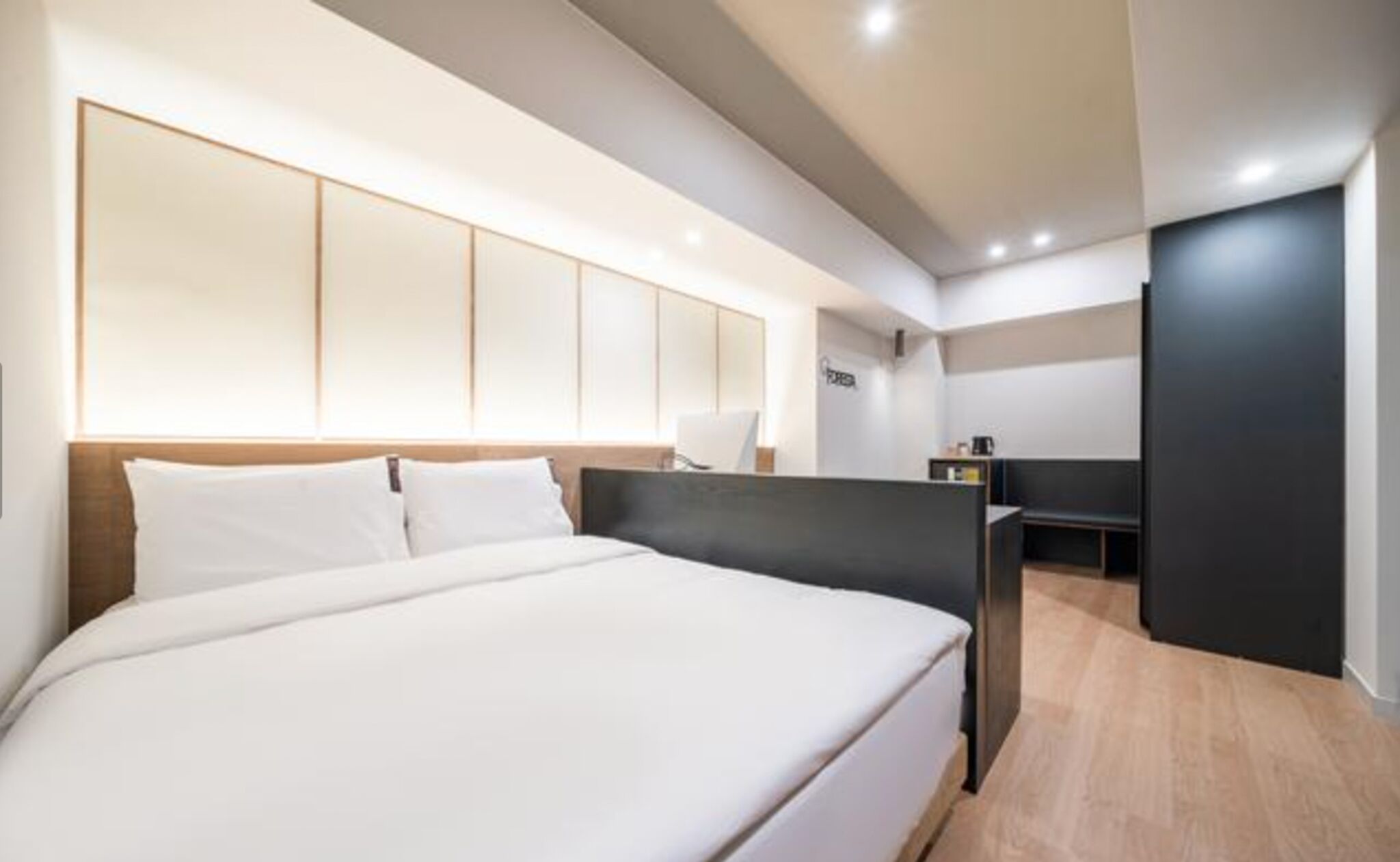Hotel 701