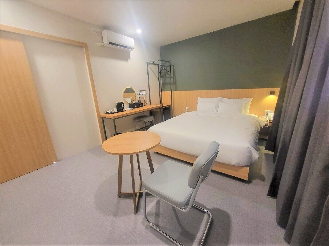 Hotel Leo