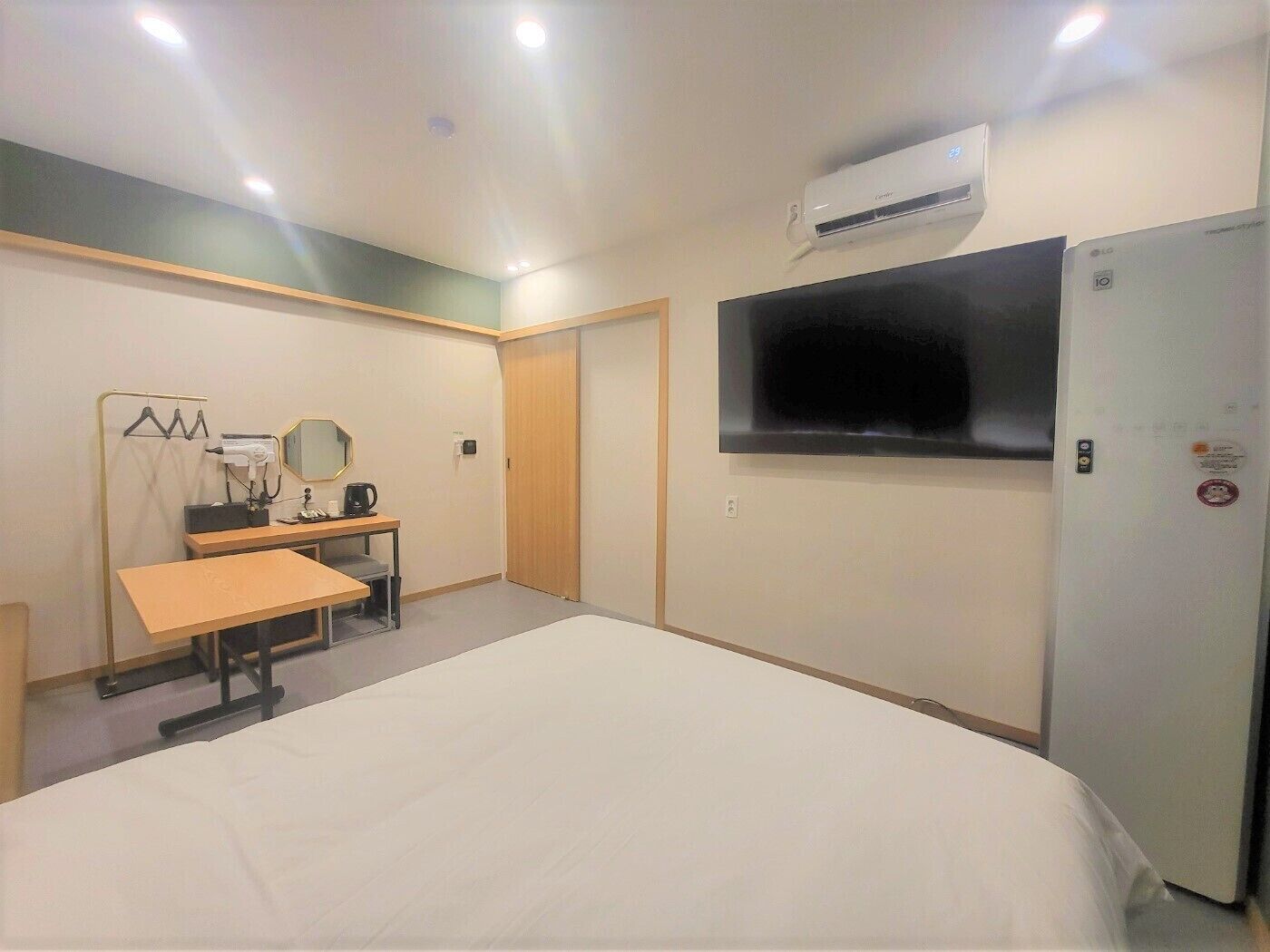 Hotel Leo