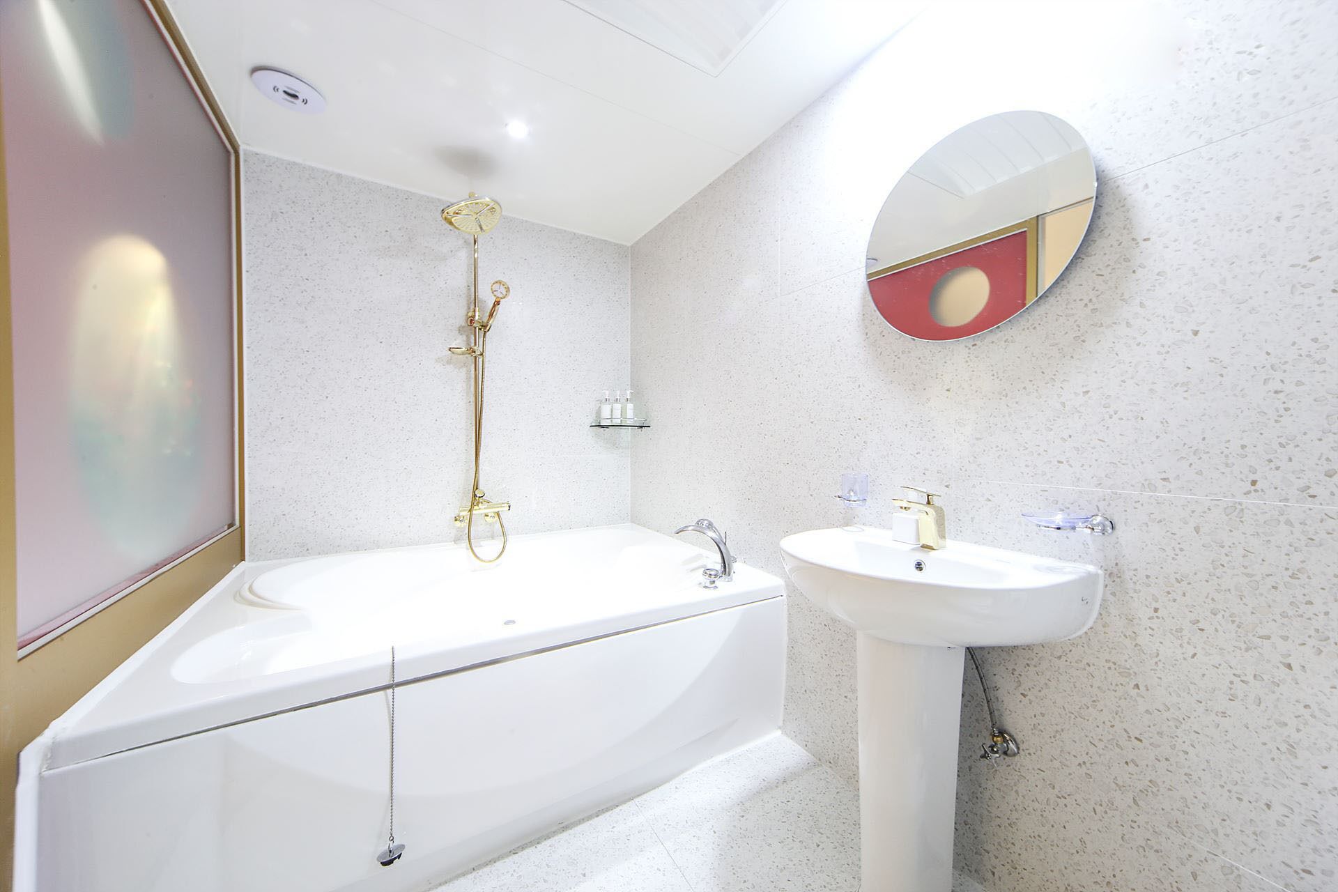 Masan First Class Hotel
