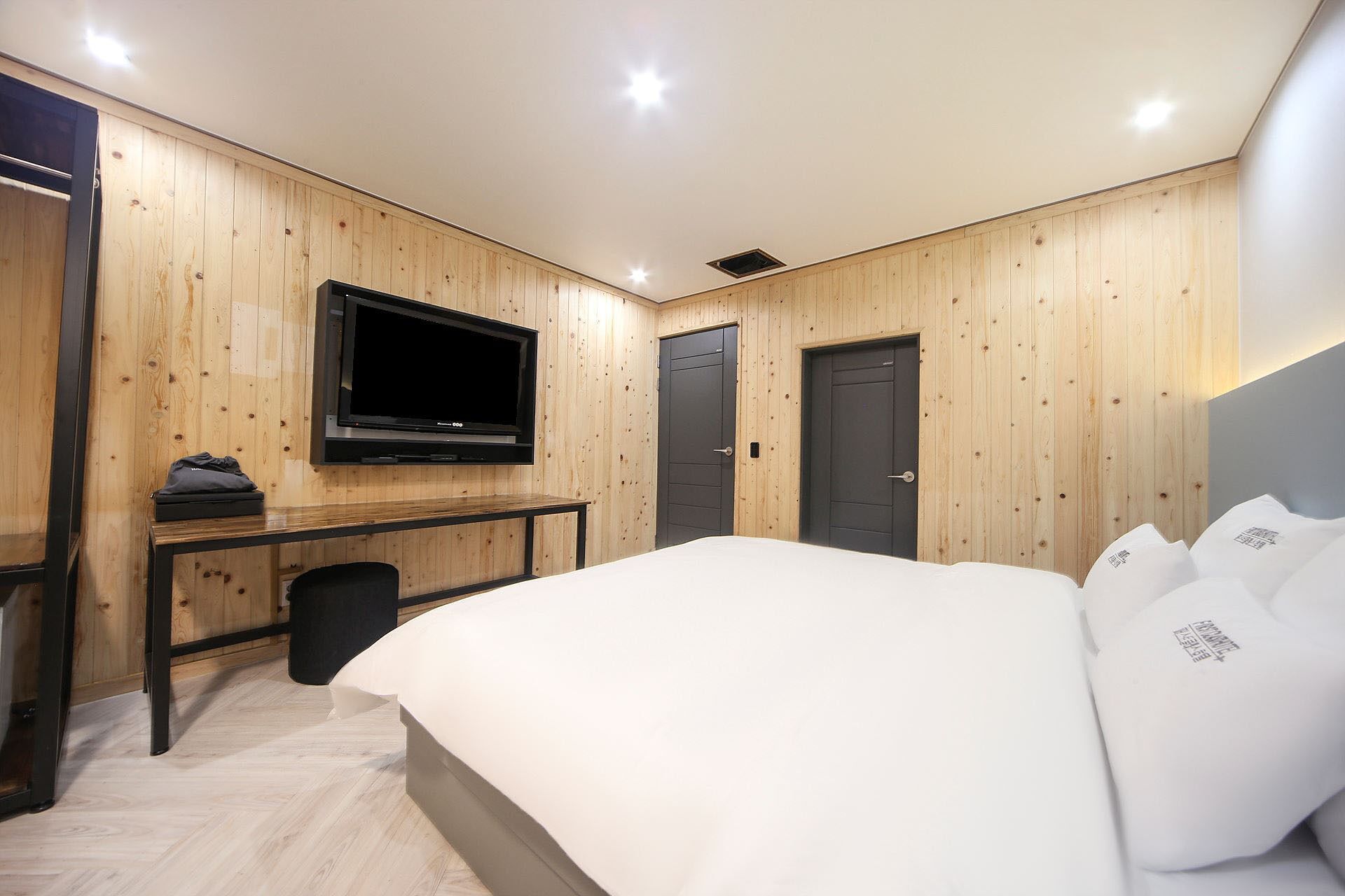 Masan First Class Hotel