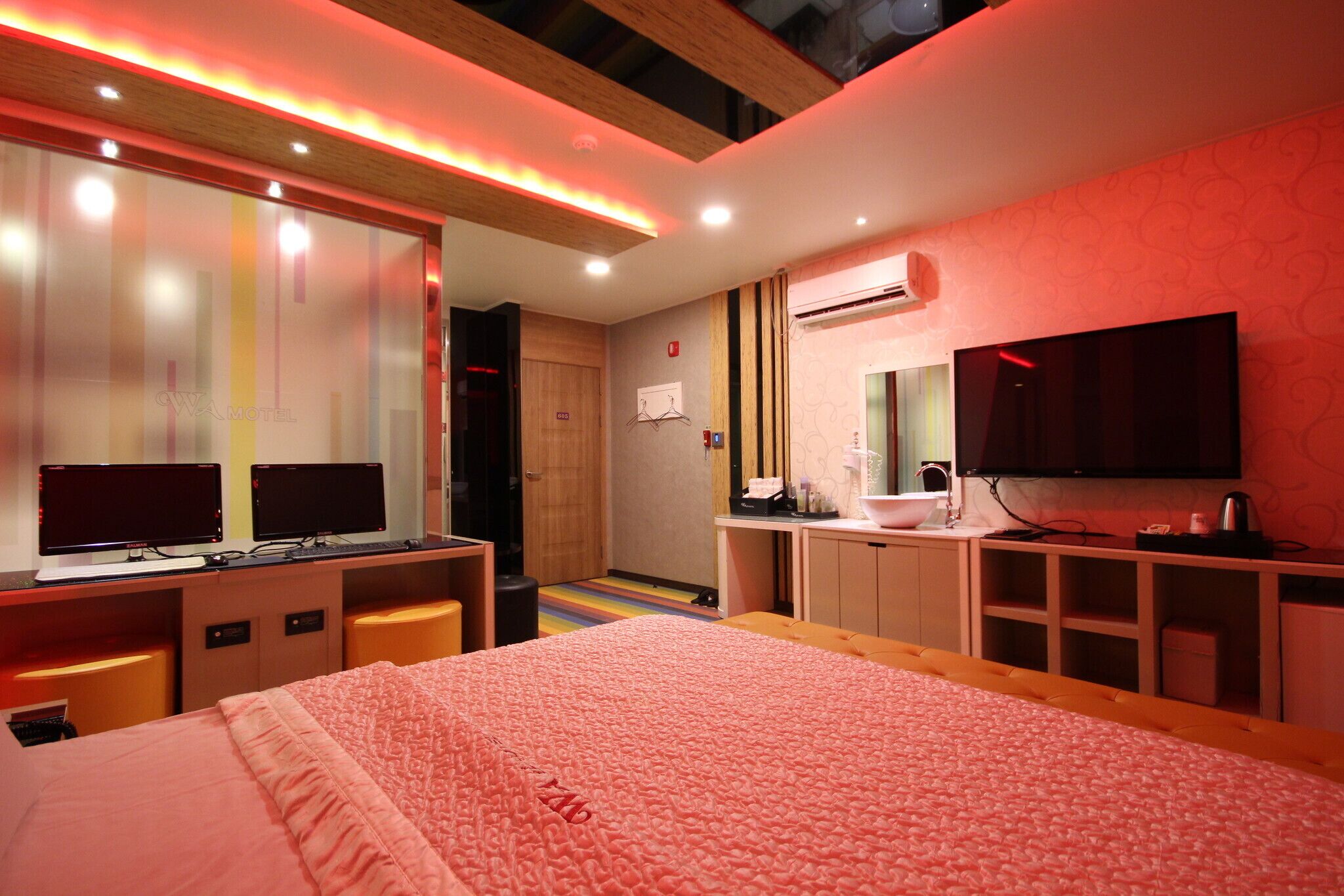 WA Motel