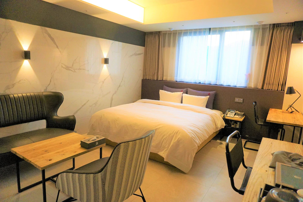 Yeoubi Hotel