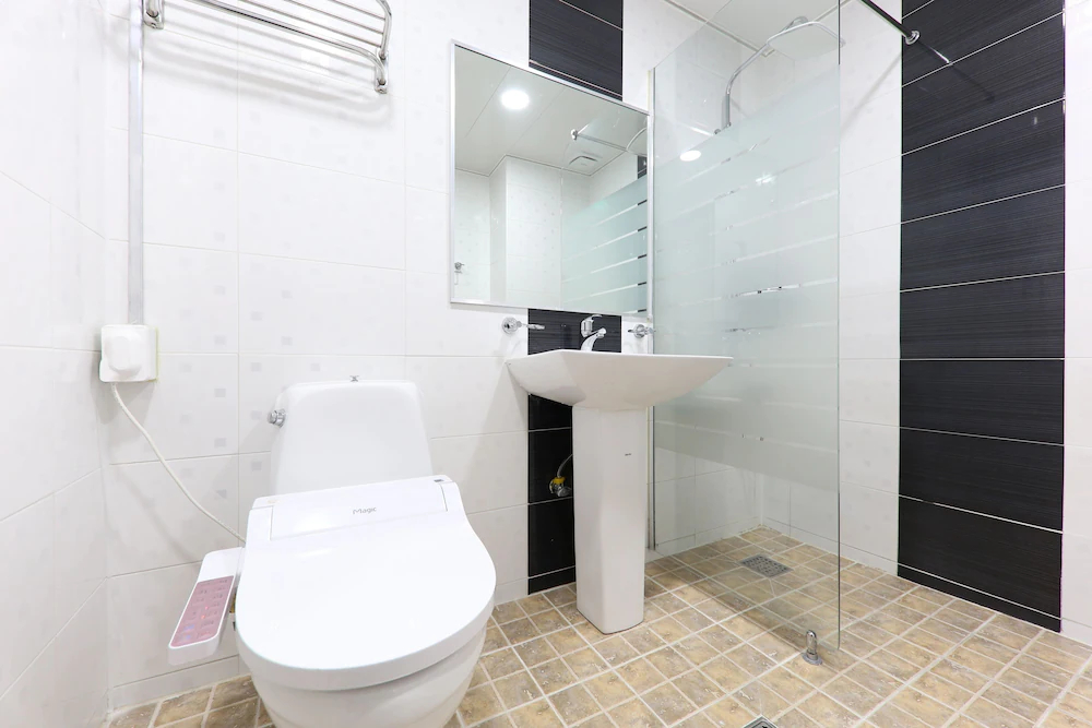 Brown Dot Hotel Cheonan