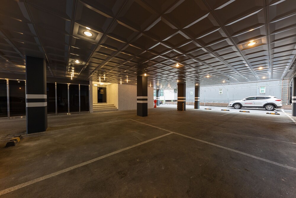 Brown Dot Hotel Cheonan