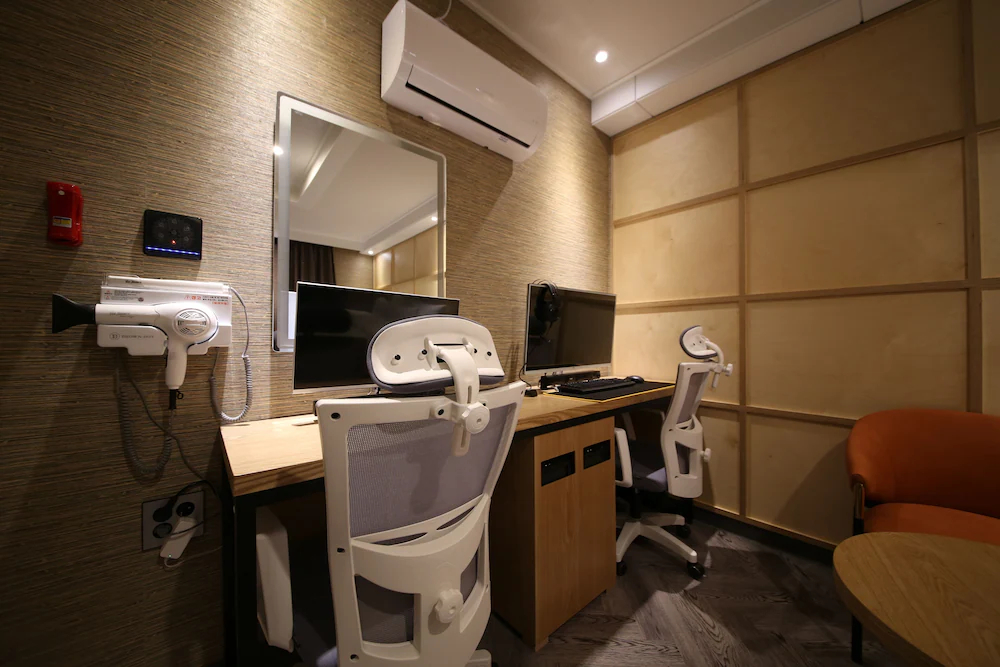 Brown Dot Hotel Cheonan