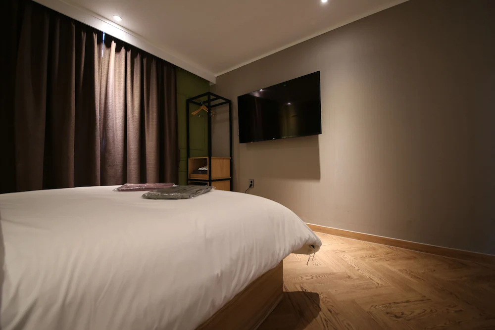 Brown Dot Hotel Cheonan