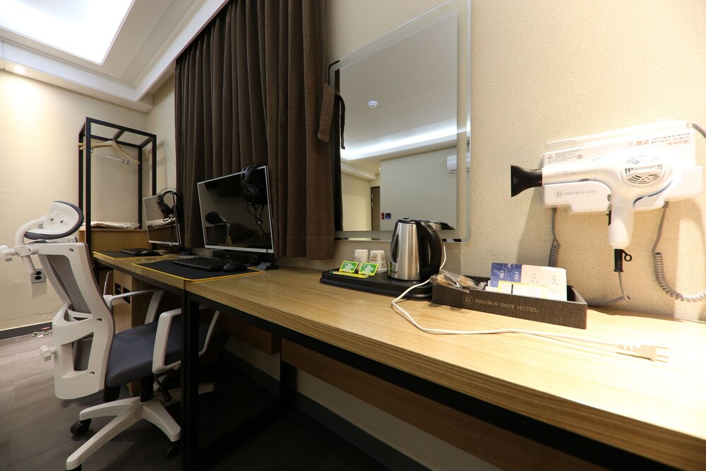 Brown Dot Hotel Cheonan