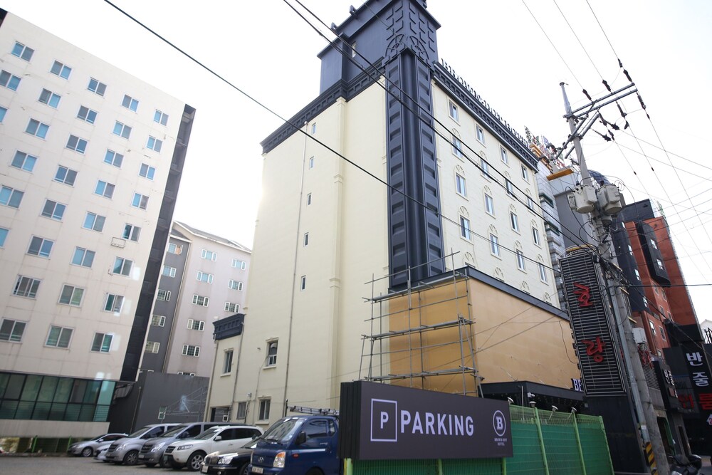 Brown Dot Hotel Cheonan