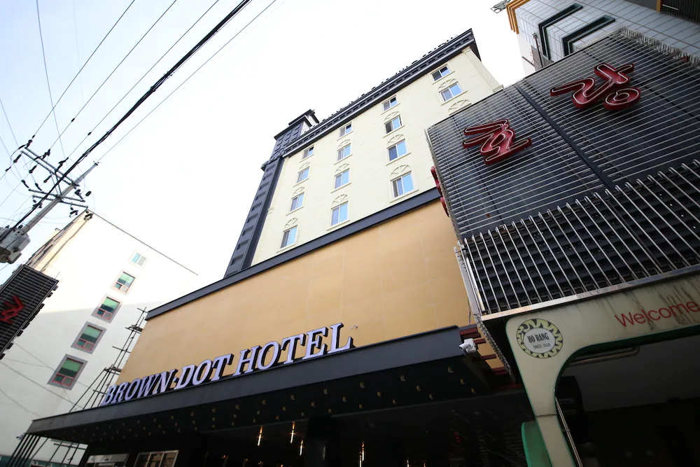 Brown Dot Hotel Cheonan