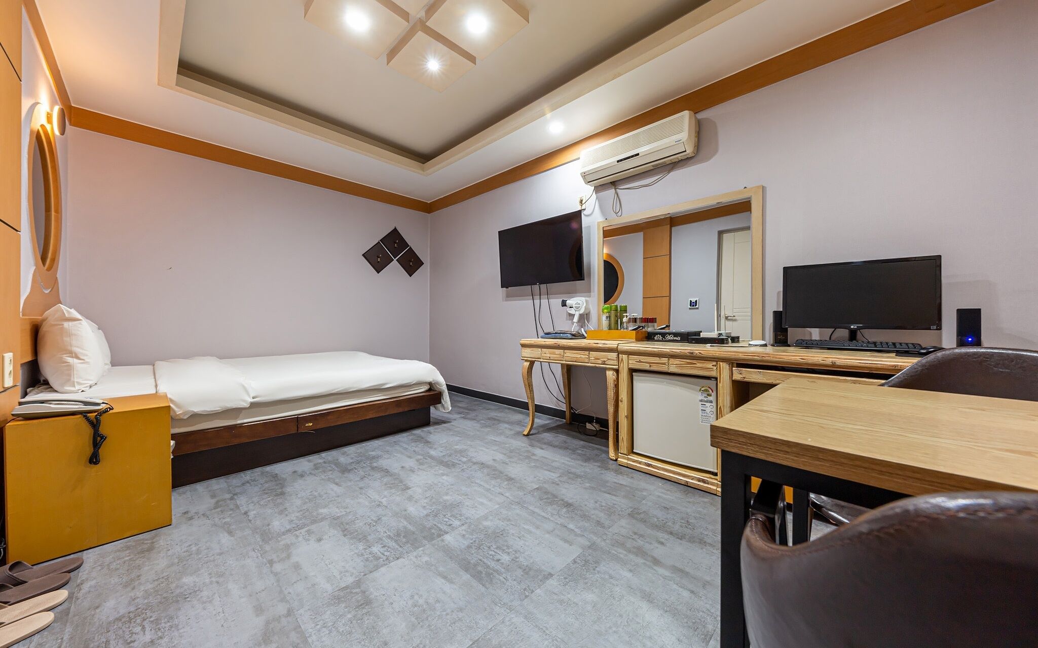 Cheonan Adonis