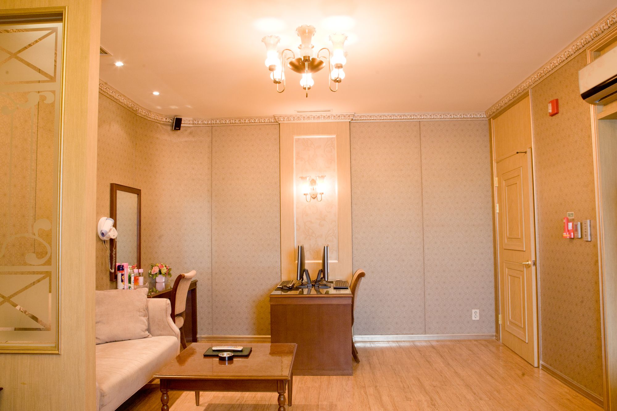 Cheonan Best B Hotel