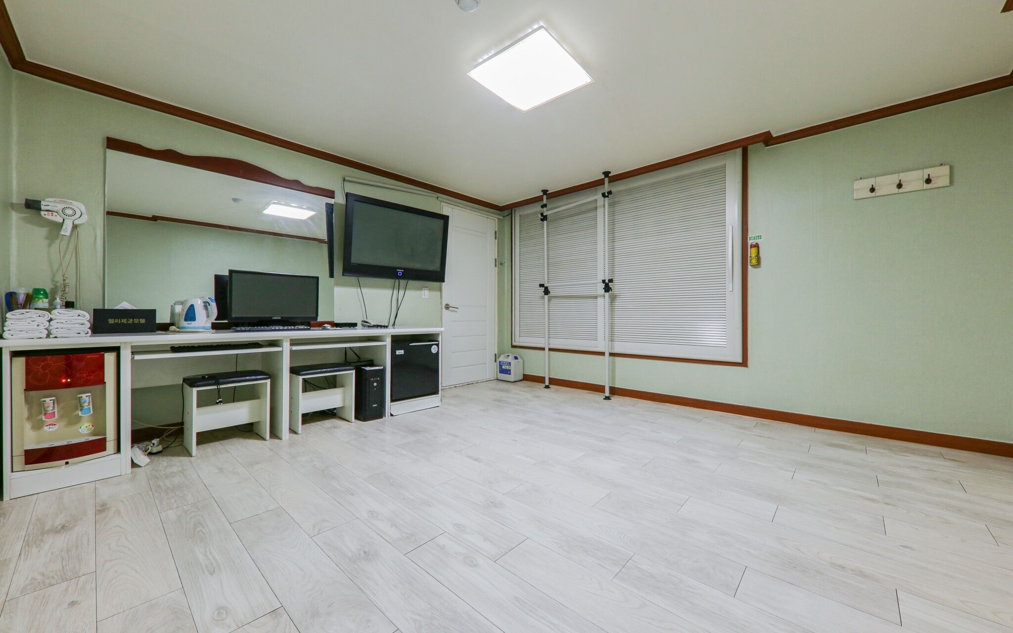 Cheonan Elysee Palace