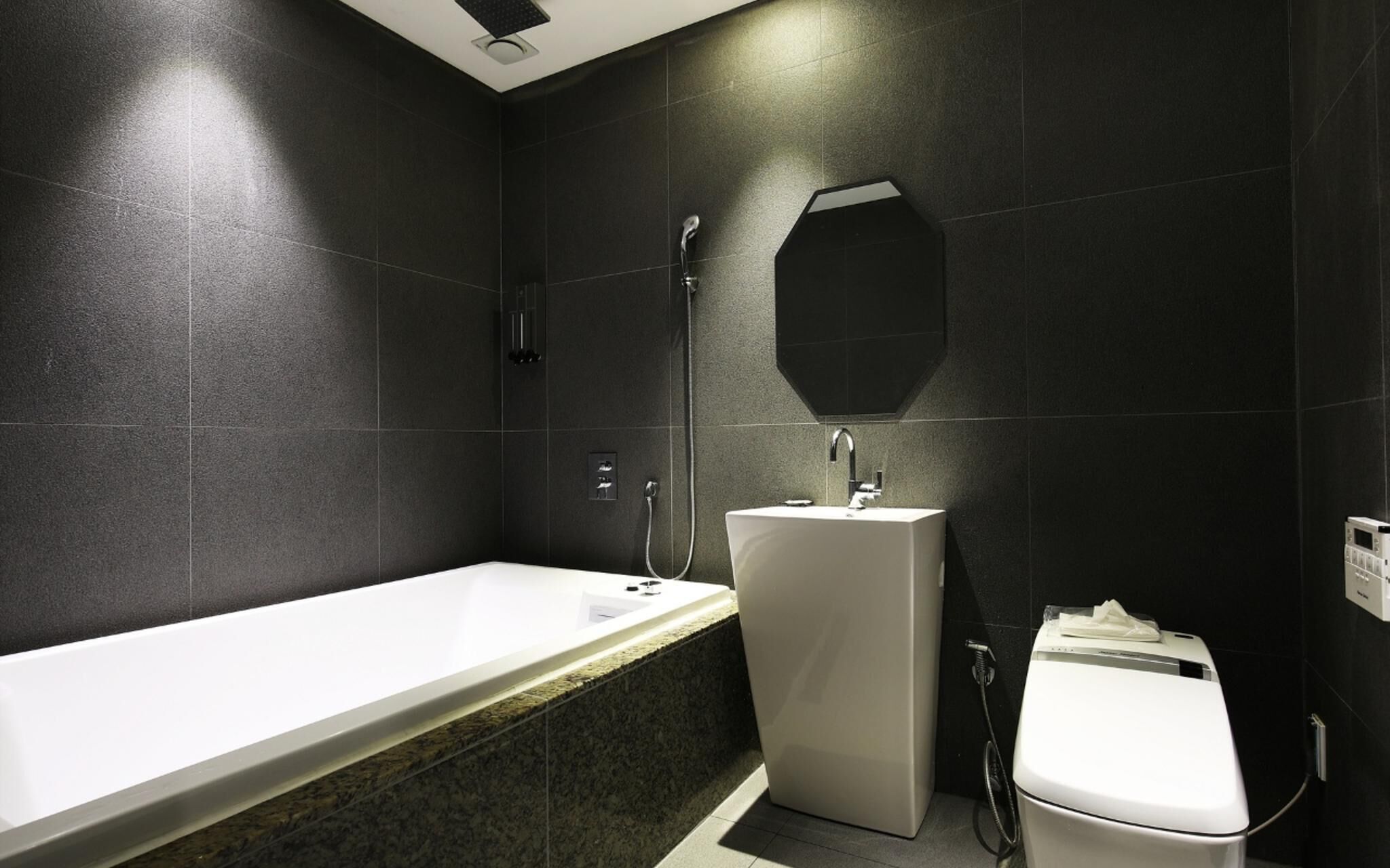 Cheonan La Tree Hotel