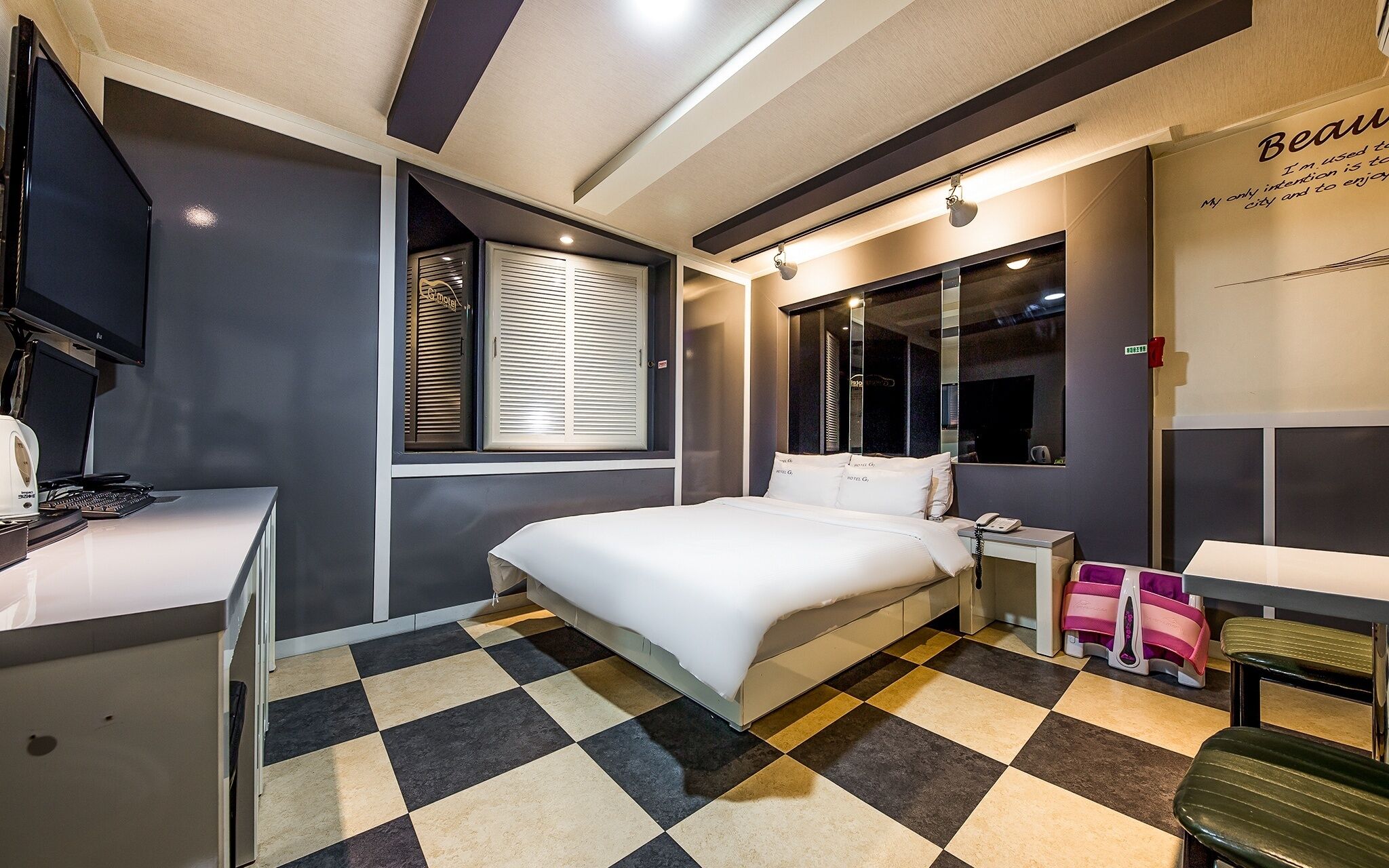 G7 Motel