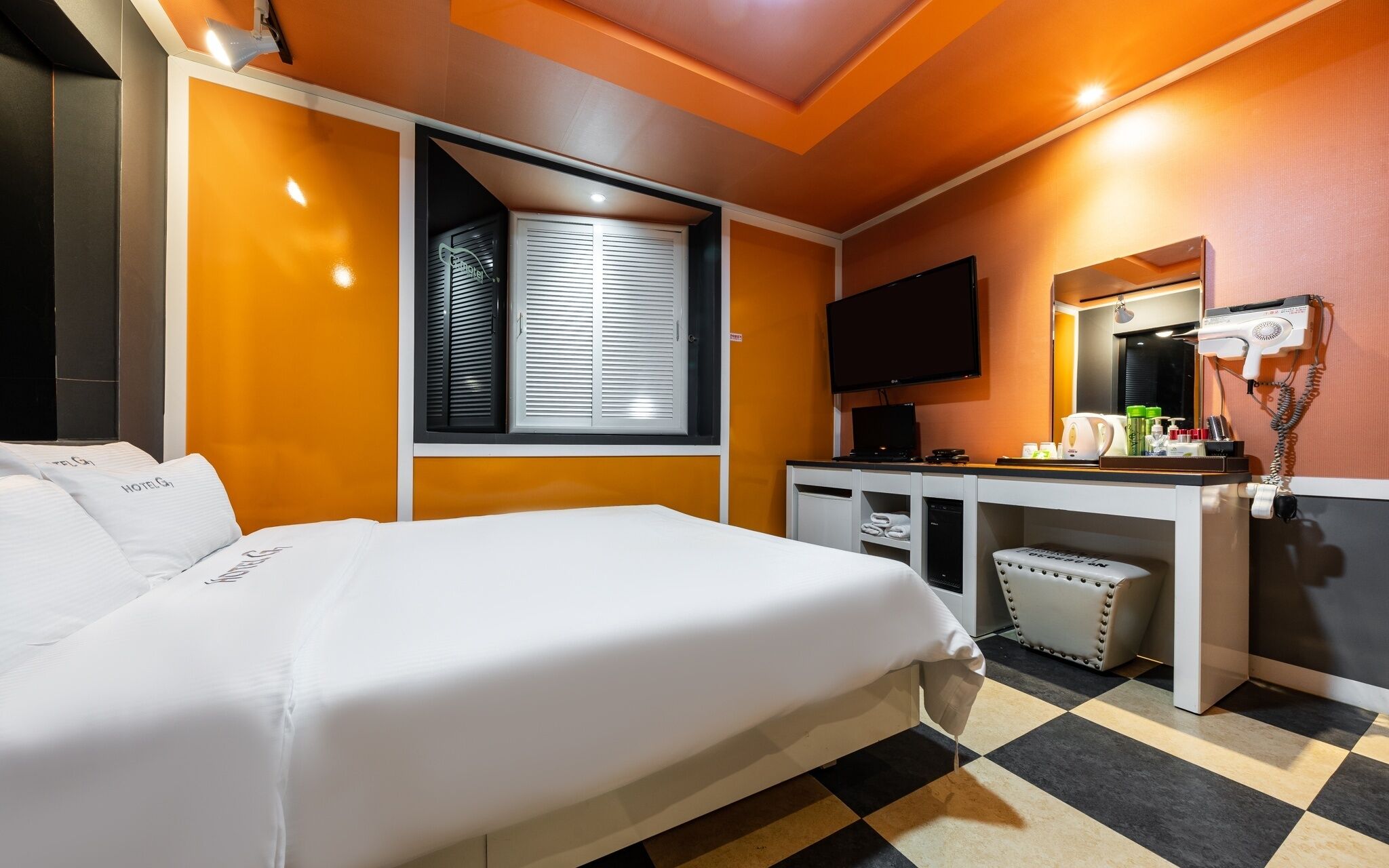 G7 Motel