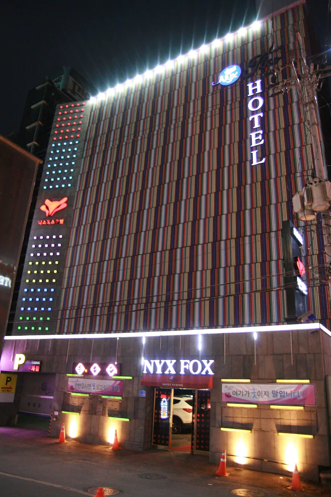 Hotel Nyxfox