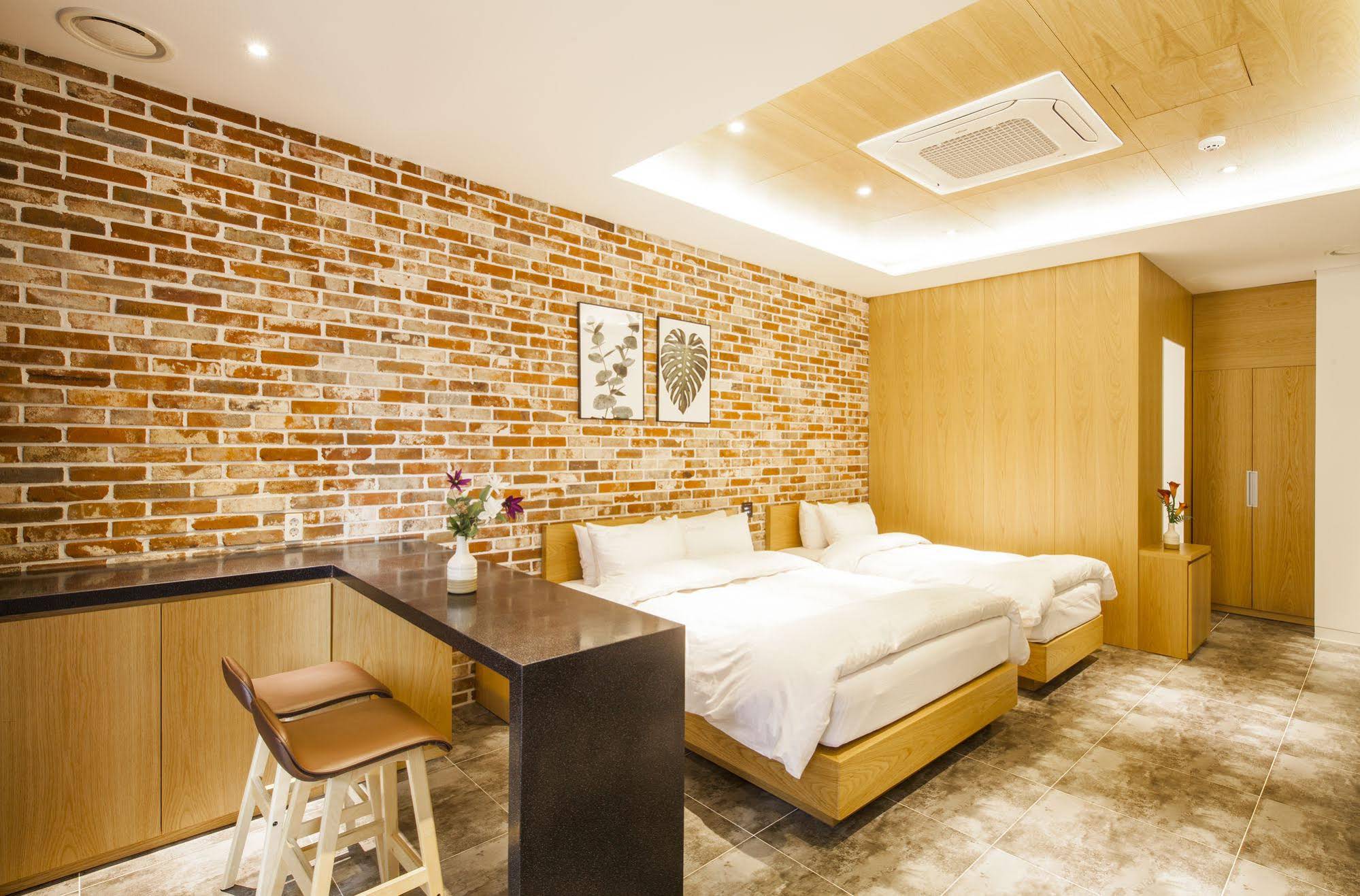 Hotel T Point