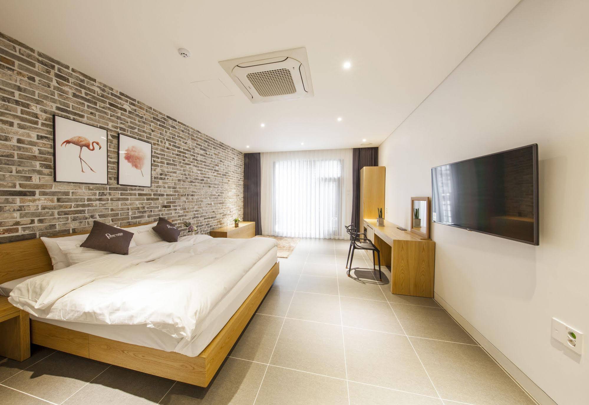 Hotel T Point