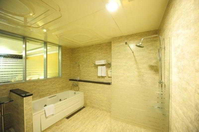 Metro Tourist Hotel