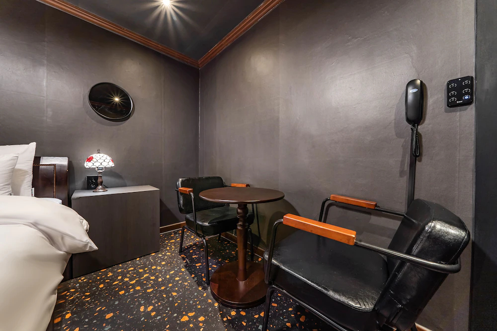 Shourin Hotel