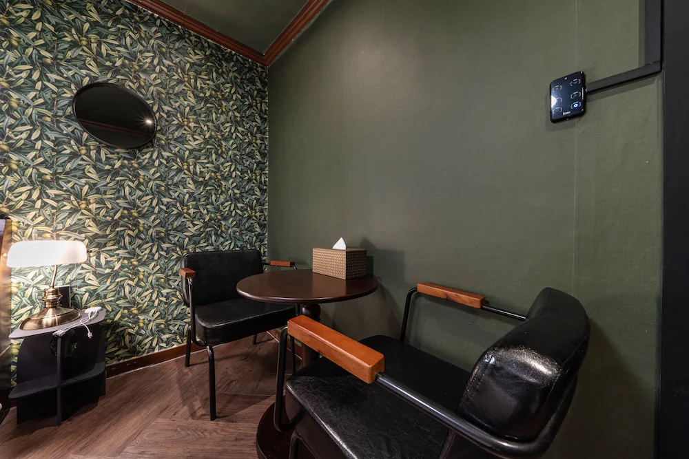 Shourin Hotel