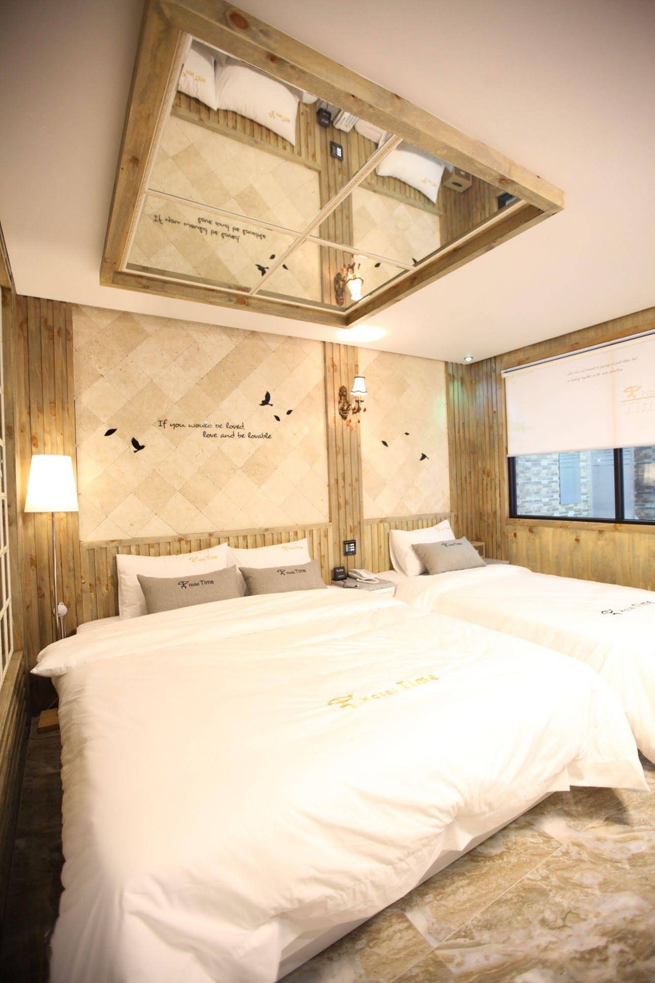 Time Hotel