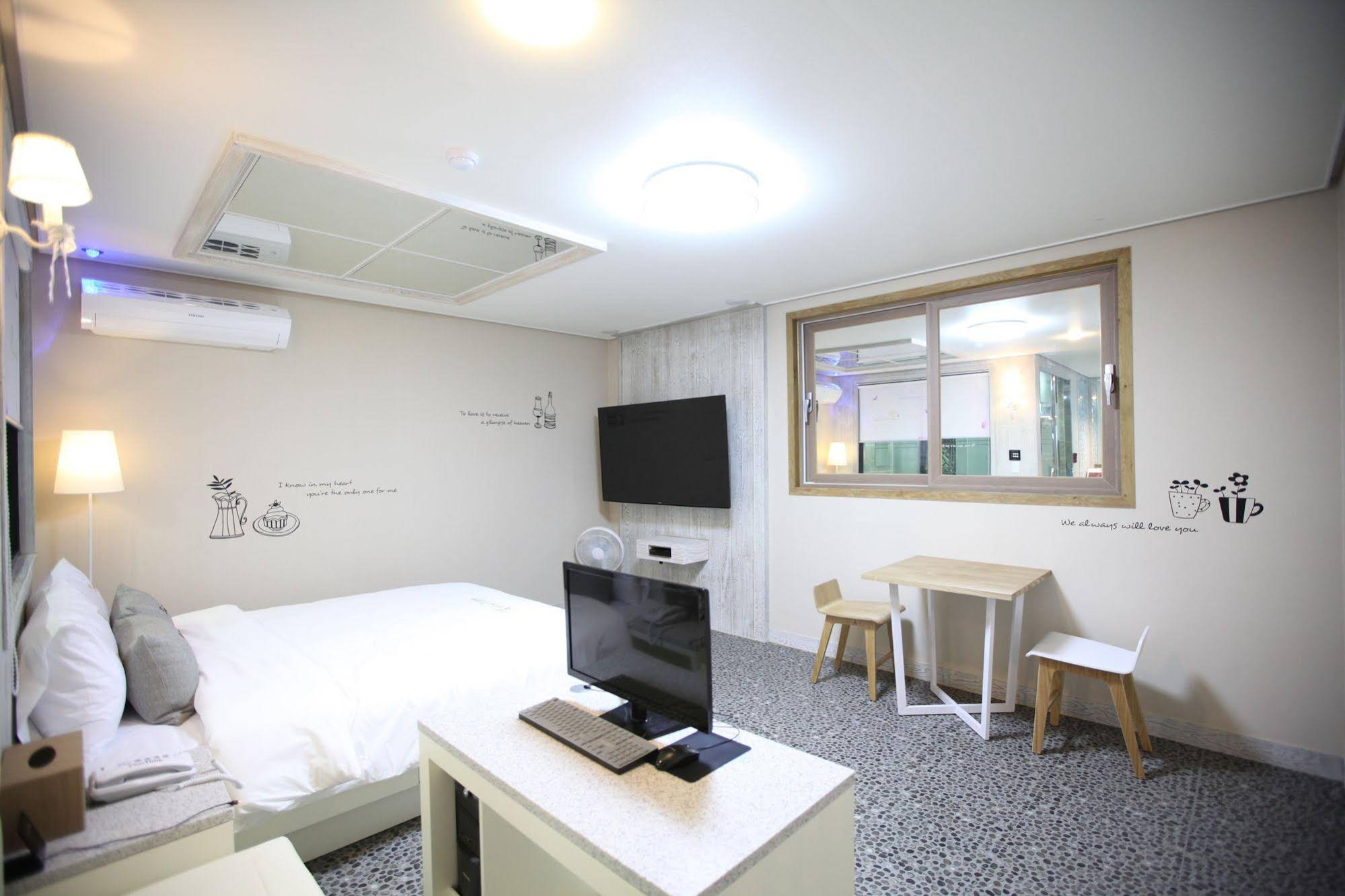 Time Hotel