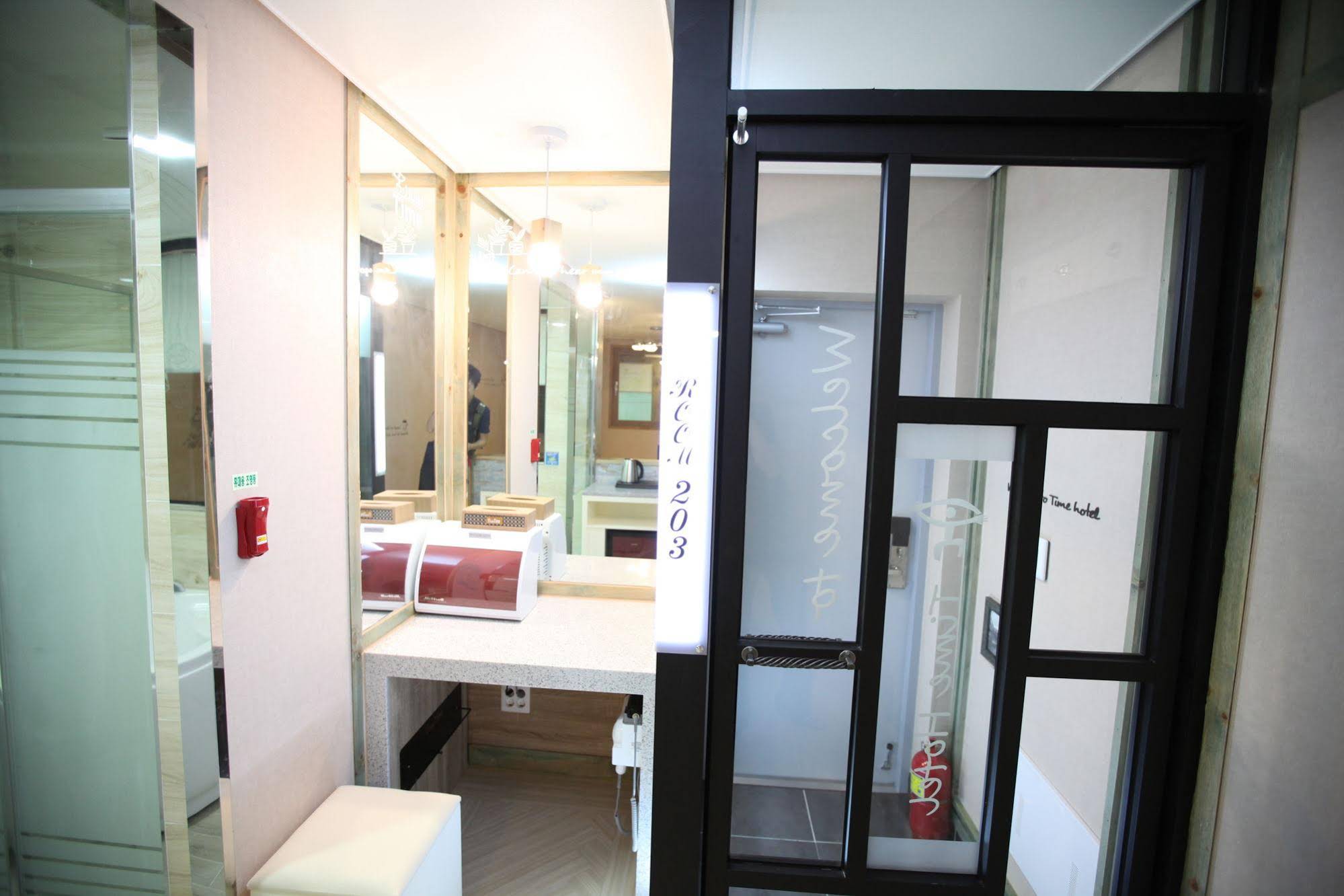 Time Hotel