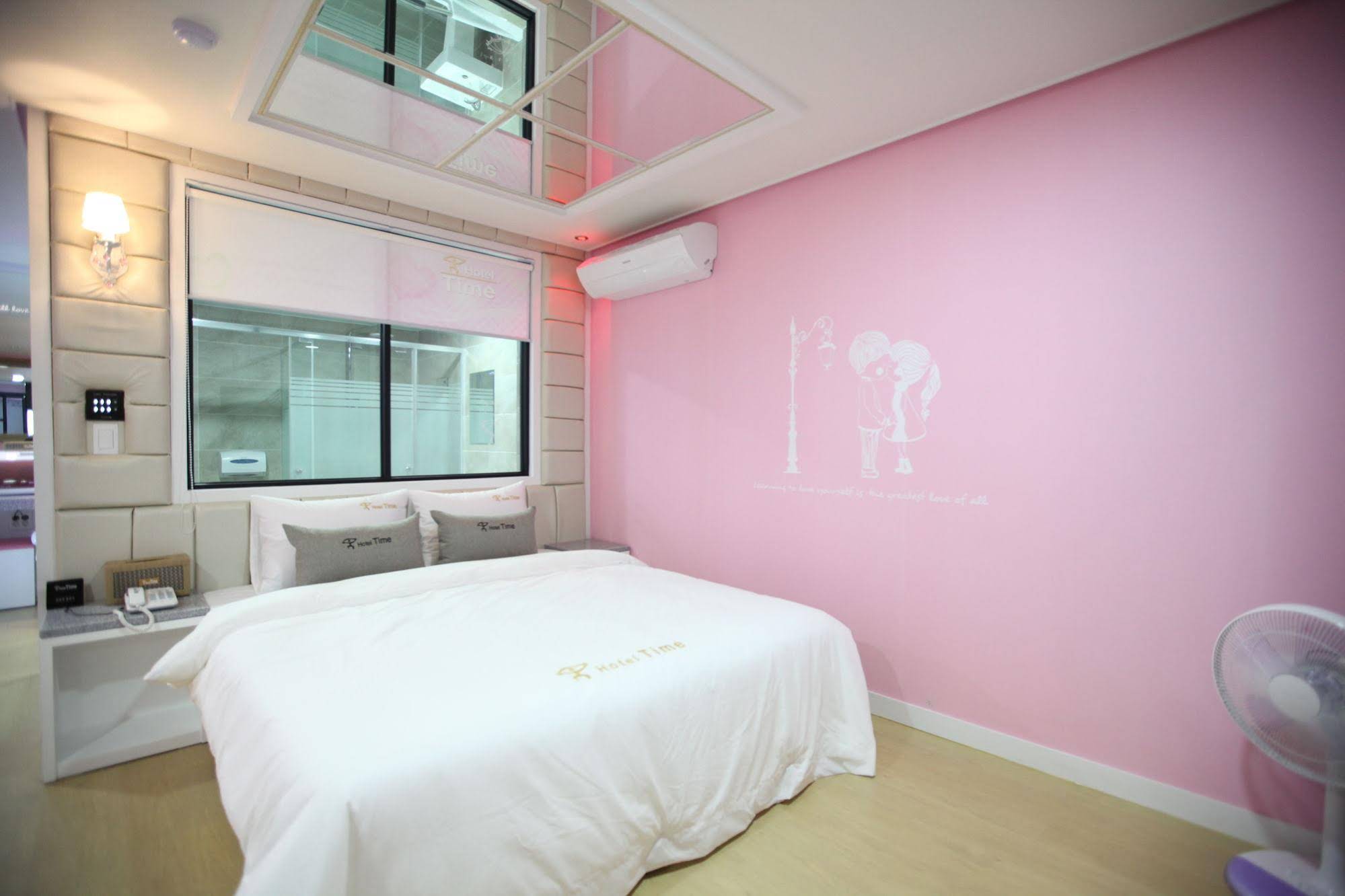 Time Hotel